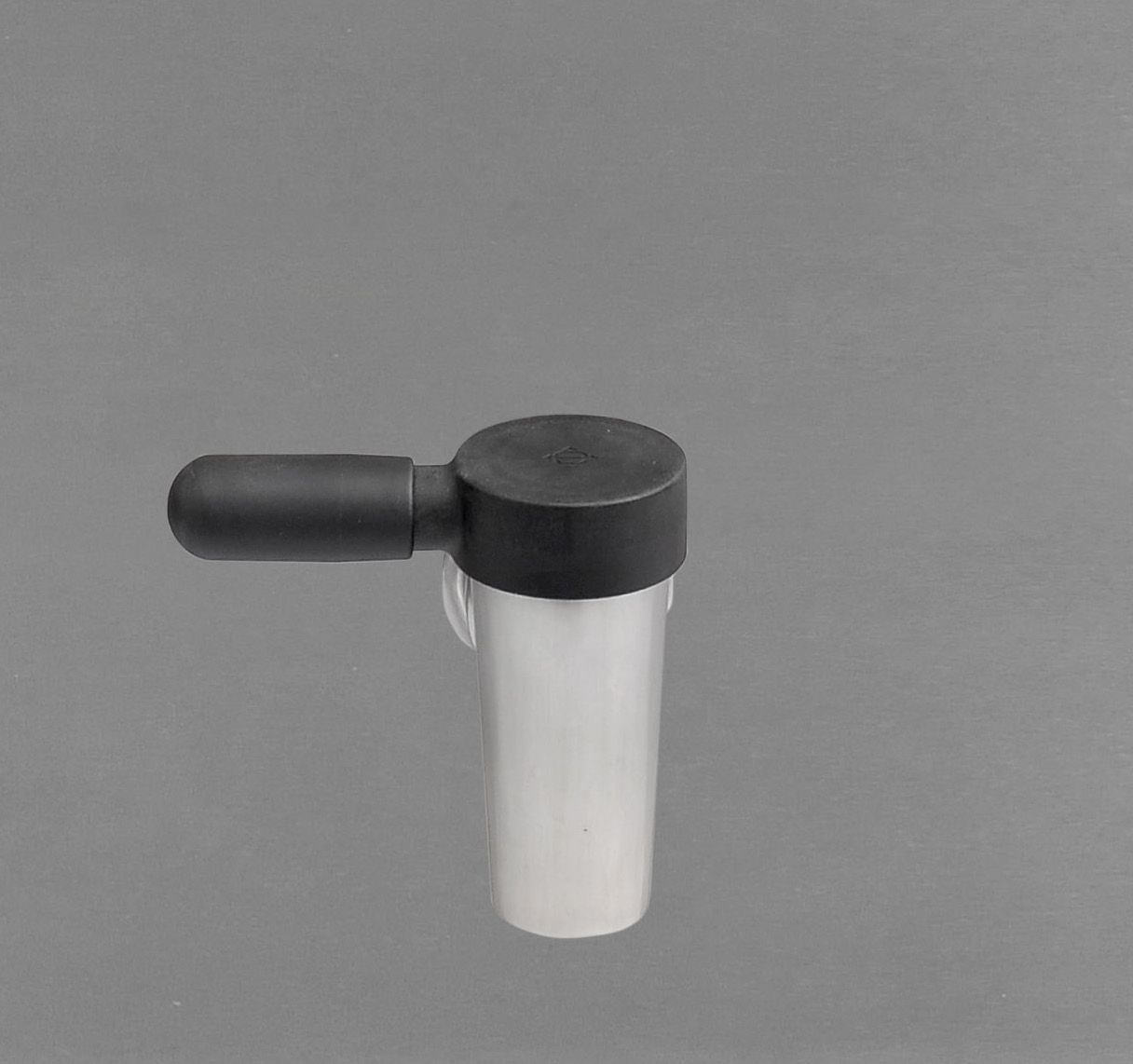 Option: Ablaufhahn auf der Gerätevorderseite